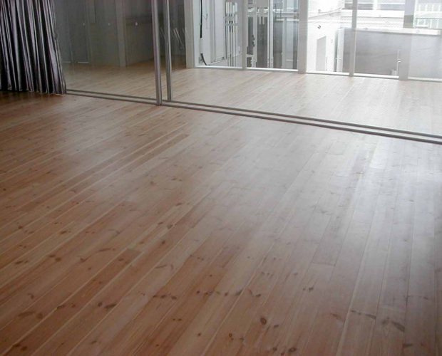 Borovi járó hajópadló 19x116x4000 AB-VEH
